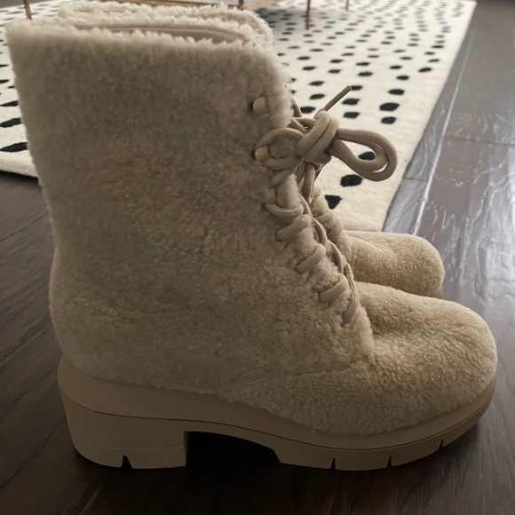 Stuart Weiztman Shearling Lug Boots - Picture 9 of 15